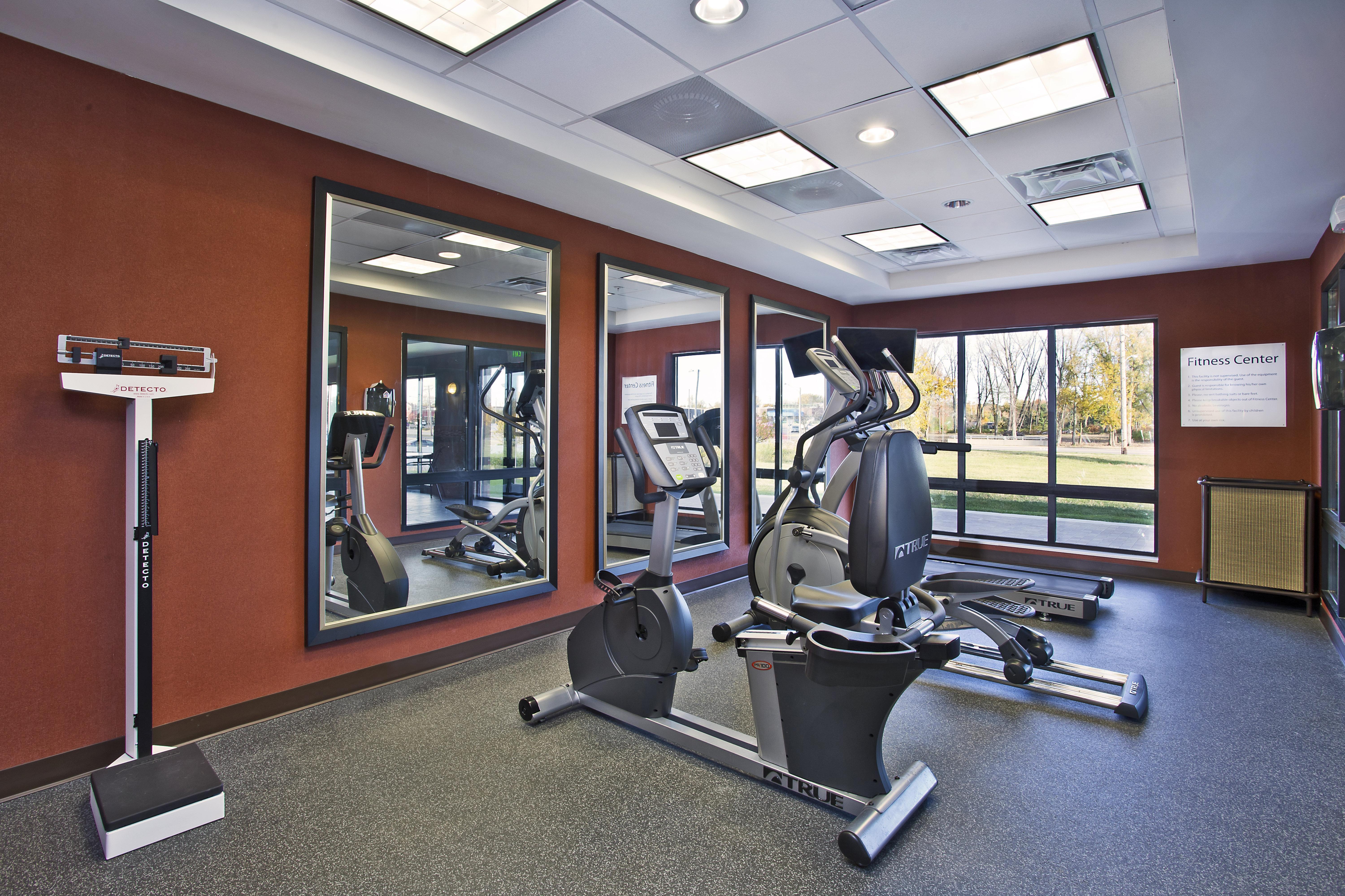 Holiday Inn Express & Suites Springfield By Ihg Dış mekan fotoğraf